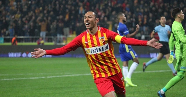 Umut Bulut Fenerbahçe'ye 11 gol attı