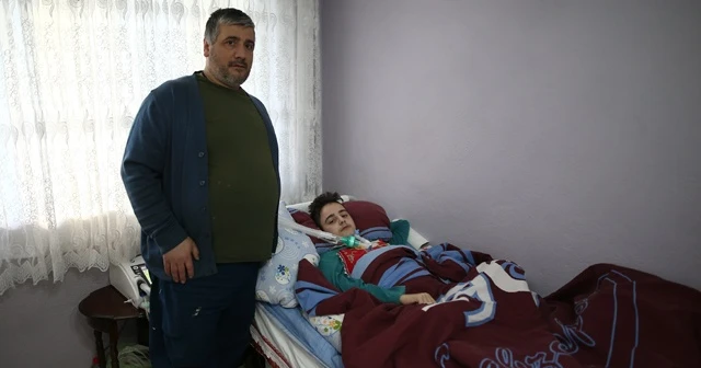 14 yaşındaki kas hastası Gökdeniz’in acı hikayesi