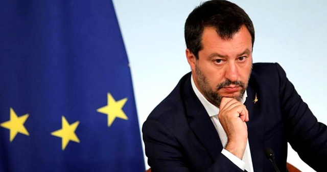 Aşırı sağcı İtalyan lider Salvini, Türk fındığı içerdiği için Nutella yemeyecekmiş