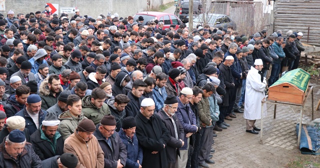 Babası tarafından vurulan 19 yaşındaki genç son yolculuğuna uğurlandı