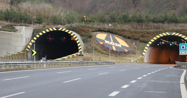 Bolu Dağı Tüneli çalışmaların ardından trafiğe açıldı