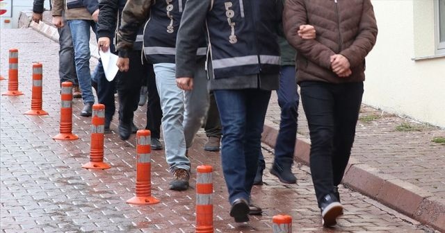 Denizli&#039;de FETÖ operasyonunda 13 şahıs gözaltına alındı