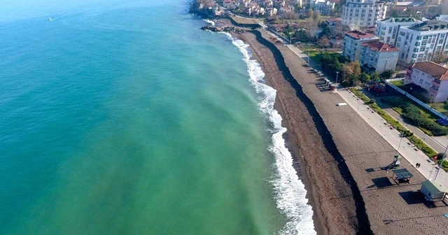 Düzce'de kum 3 metre çekildi