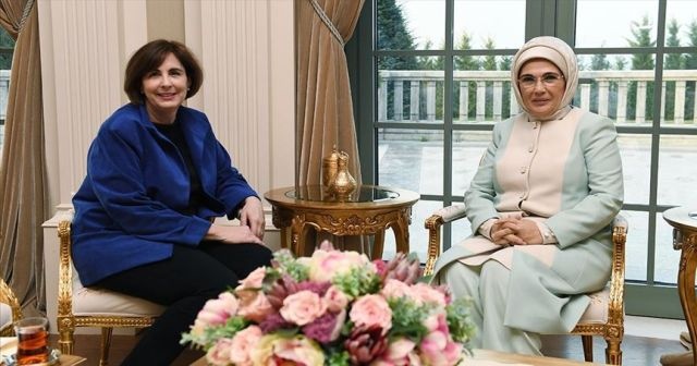 Emine Erdoğan, ABD&#039;nin Ankara Büyükelçisinin eşi ile bir araya geldi