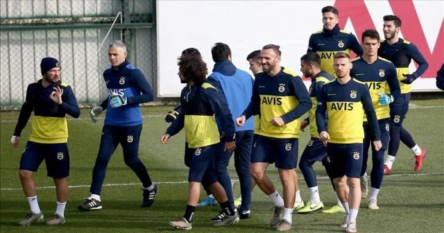 Fenerbahçe&#039;de Çaykur Rizespor maçı hazırlıkları