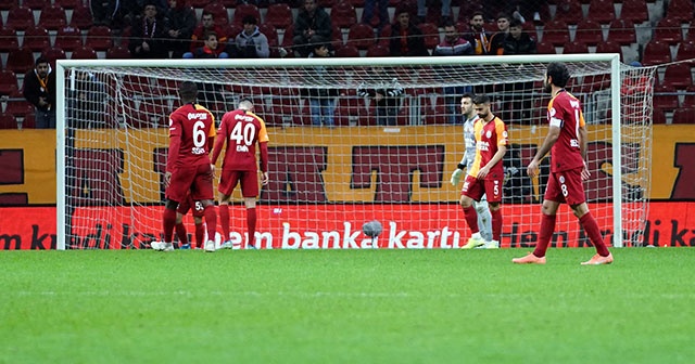 Galatasaray 4 maçtır kazanamıyor