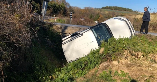 Hakimiyetini kaybeden araç su kanalına uçtu