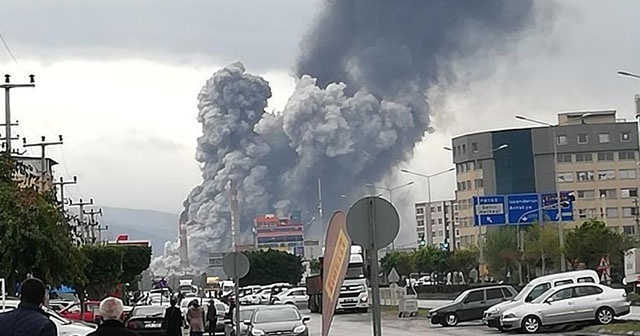 Hatay&#039;da demir çelik fabrikasında şiddetli patlama