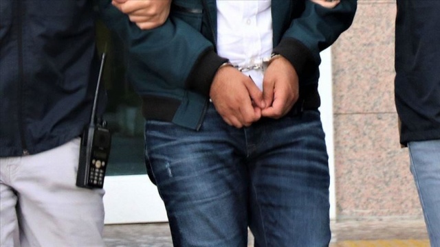 HDP&#039;li iki belediye başkanı tutuklandı