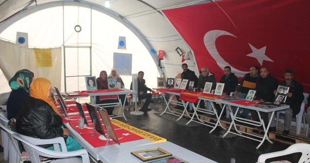 HDP önündeki ailelerin evlat nöbeti 117'nci gününde