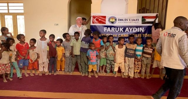 İhlas Vakfı Afrika'da su kuyusu açmaya devam ediyor