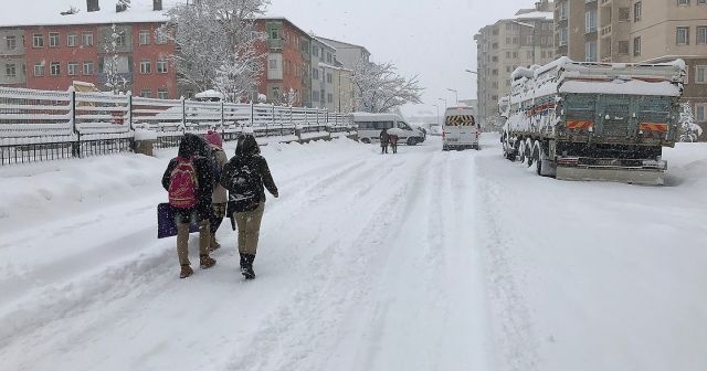 Kar tatili etkili oluyor! Tatil haberleri peş peşe geldi