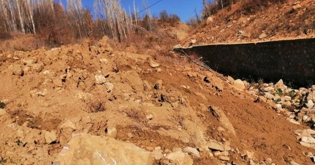 Karaman&#039;da yaşanan heyelan korkuttu