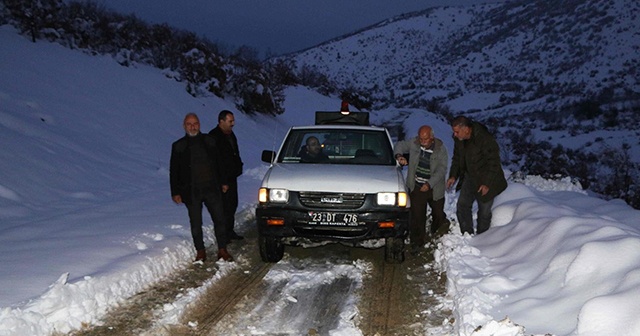 Karda çadırda mahsur kalan 40 orman işçisi kurtarıldı