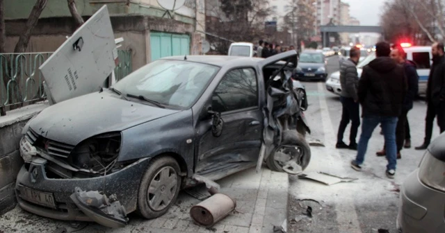Kayseri'de 3 araçlı zincirleme kaza: 3 yaralı