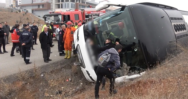 Kırıkkale'de yolcu otobüs şarampole devrildi: 7 yaralı