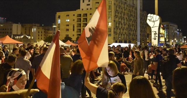 Lübnan&#039;ın bir çok kentinde ekonomik durum protesto edildi