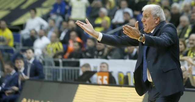 Obradovic&#039;ten basın toplantısında şaşırtan hareket