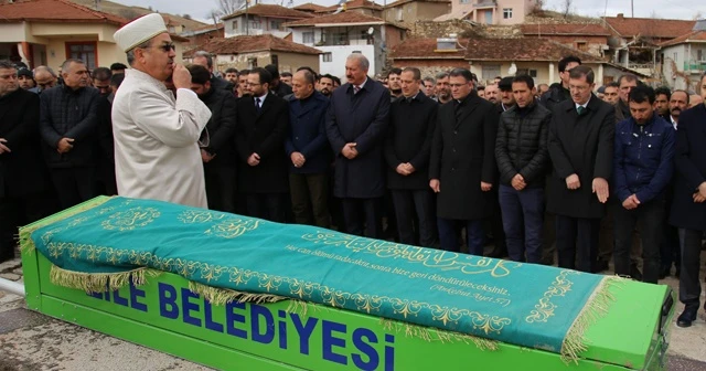 Osman Kaptan annesinden 10 ay sonra babasını da kaybetti