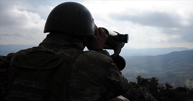 PKK/YPG’li 2 terörist, örgütten kaçarak hudut karakolumuza teslim oldu