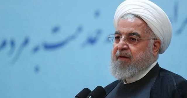 Ruhani: Dolara dayanarak ekonomik bağımsızlığımızı koruyamayız