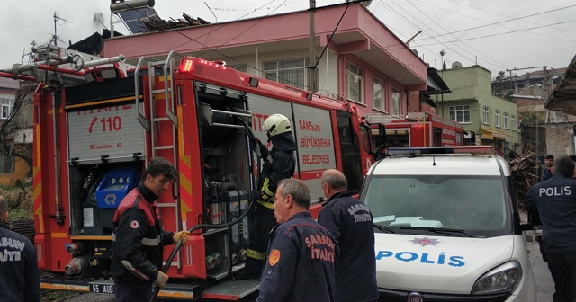 Samsun&#039;da çatı yangını