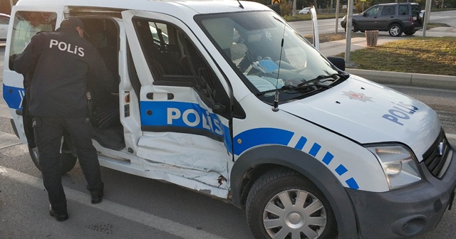 Samsun'da polis aracı kaza yaptı: 2 polis yaralı