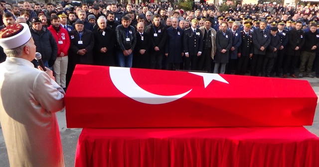 Şehit polis son yolculuğuna uğurlandı