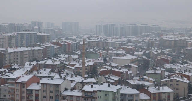 Sivas’ta kar yağışı etkili oldu, 61 köy ile ulaşım kesildi