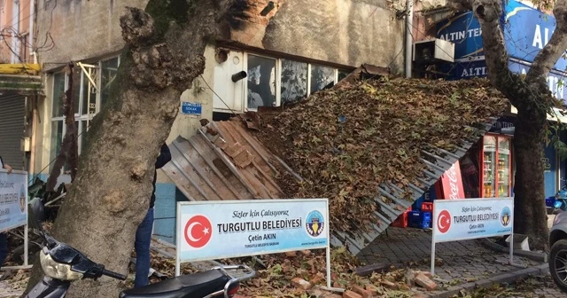 Tarihi kahvehanede facianın eşiğinden dönüldü