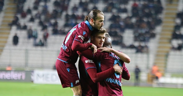 Trabzonspor, İH Konyaspor&#039;u 1-0 mağlup etti