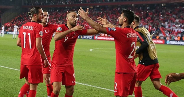 Türkiye FIFA dünya sıralamasında yılı 29. basamakta tamamladı
