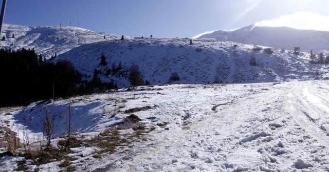 Uludağ&#039;da kaybolan iki arkadaşı arama çalışmaları sürüyor