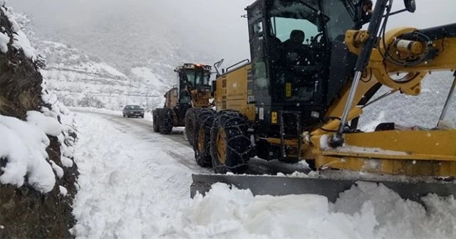 84 köy yolu ulaşıma kapandı