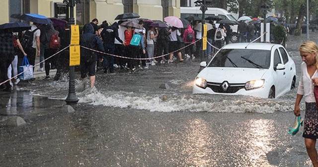 Adana Valiliği, sel ve su baskını riskine karşı uyardı