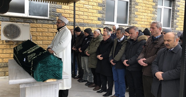 Alman polisi tarafından öldürülen Türk vatandaşı toprağa verildi