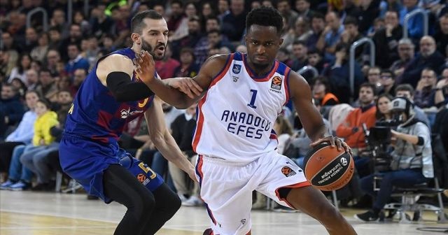 Anadolu Efes Avrupa&#039;da durdurulamıyor