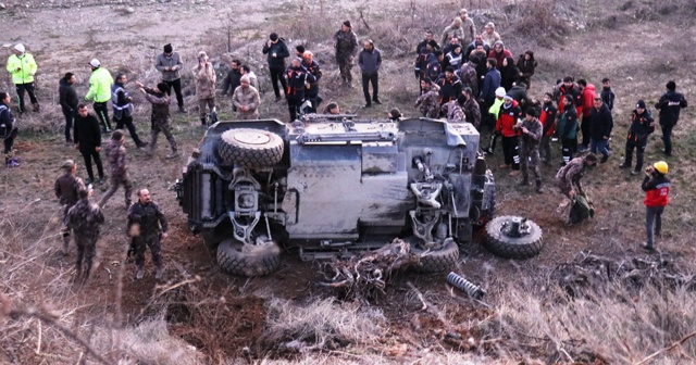 Cumhurbaşkanı Erdoğan’ın ziyareti öncesi polis zırhlı aracı kaza yaptı