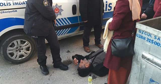 Elazığ'da bir kişi çöp konteynerinde baygın bulundu