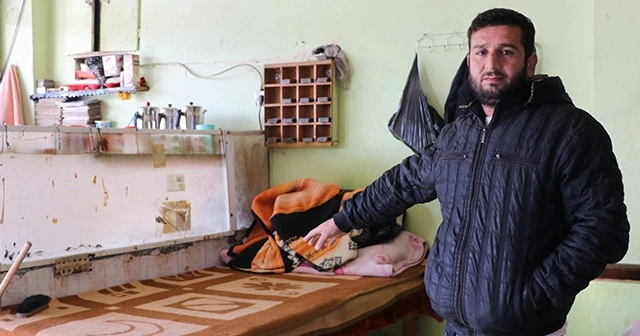 Eşiyle ayrıldı, çocukları yurda verildi, şimdi kahvehanede yaşıyor