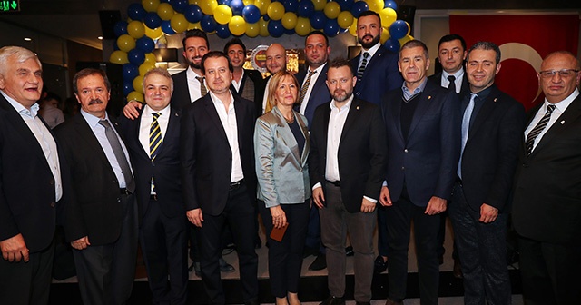 Fenerbahçe yöneticileri, Gaziantepli kongre üyeleriyle buluştu