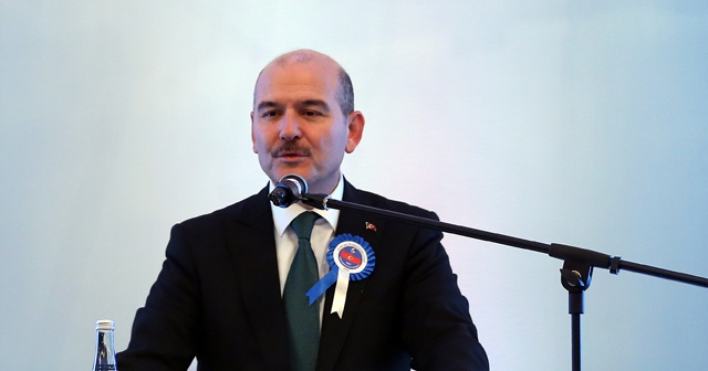 İçişleri Bakanı Soylu&#039;dan Diyarbakır&#039;da evladına kavuşan aileye mesaj