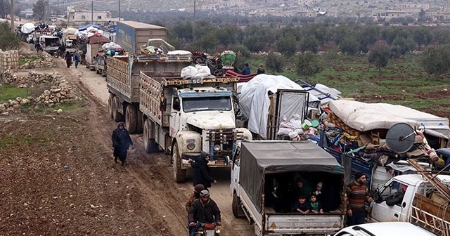 İdlib'e saldırılar sonucu 36 bin sivil daha Türkiye sınırı yakınlarına göç etti