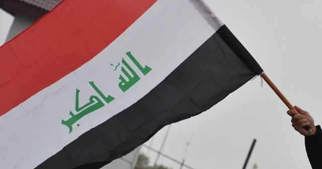 Irak&#039;ta göstericilerden hükümete tehdit