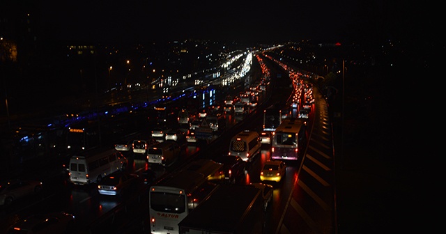 İstanbul’da trafik yoğunluğu yüzde 80’lere ulaştı