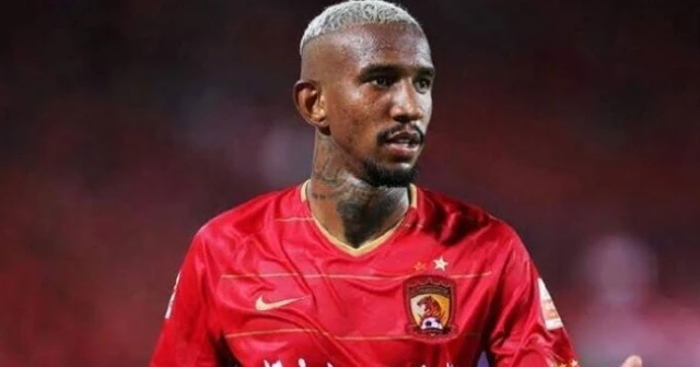 Koronavirüs futbolu vurdu! FIFA'ya koştular...