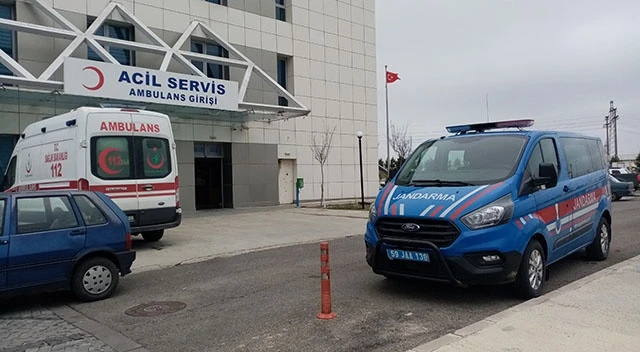 Kurtarmaya çalıştığı kamyon ile traktör arasında kaldı