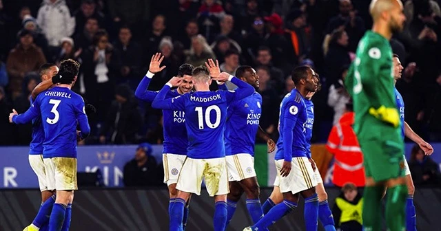 Leicester City farklı kazandı
