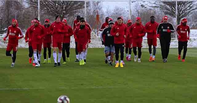 Lider Sivasspor kalan maçlarını final olarak görüyor