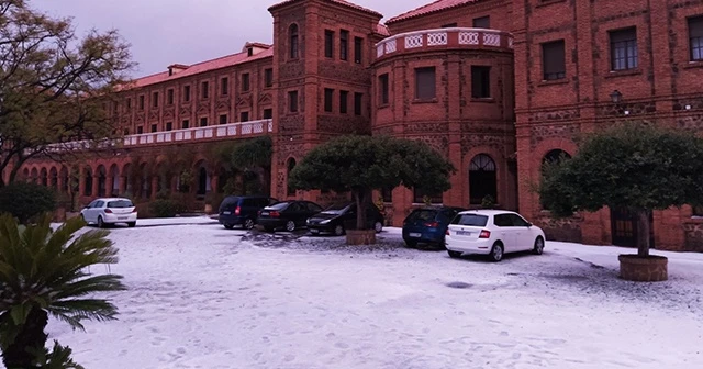 Malaga beyaza büründü